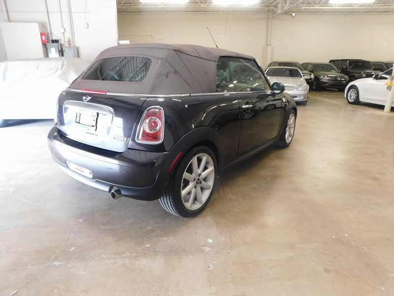 Mini Cooper Convertible 2013 price $7,495