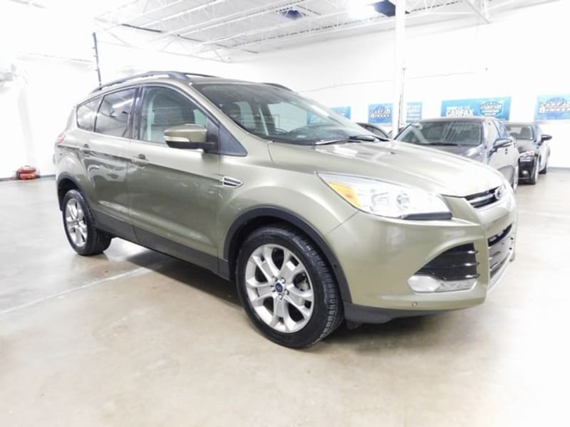 Ford Escape 2013 price $9,995