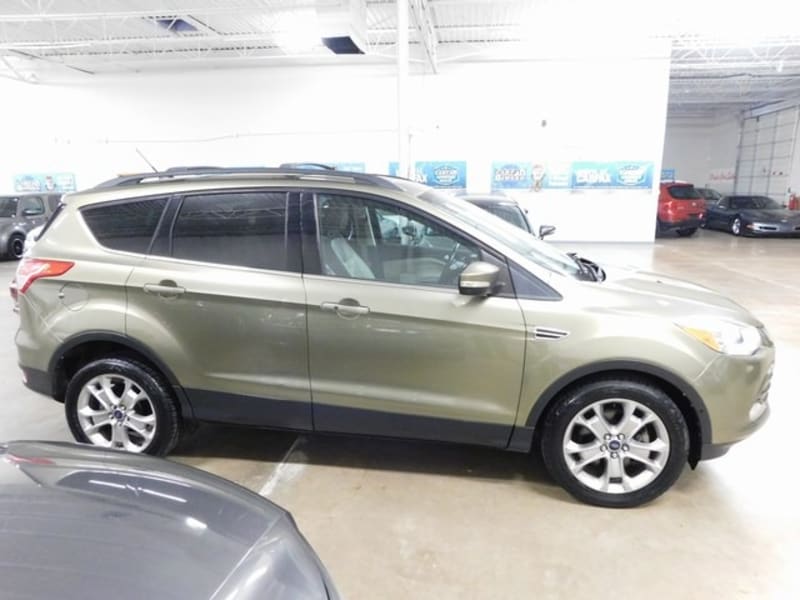 Ford Escape 2013 price $9,995