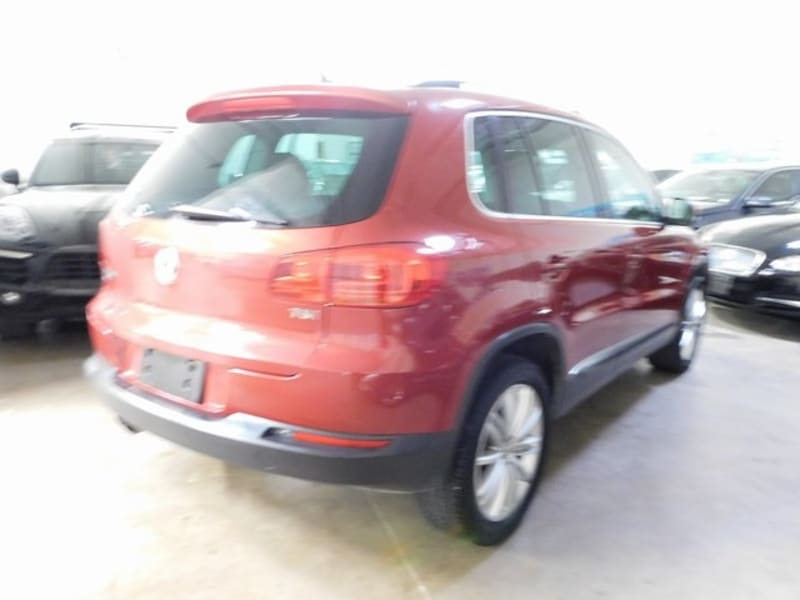 Volkswagen Tiguan 2016 price $12,995