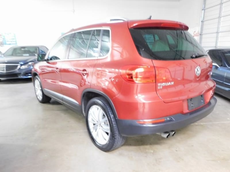 Volkswagen Tiguan 2016 price $12,995