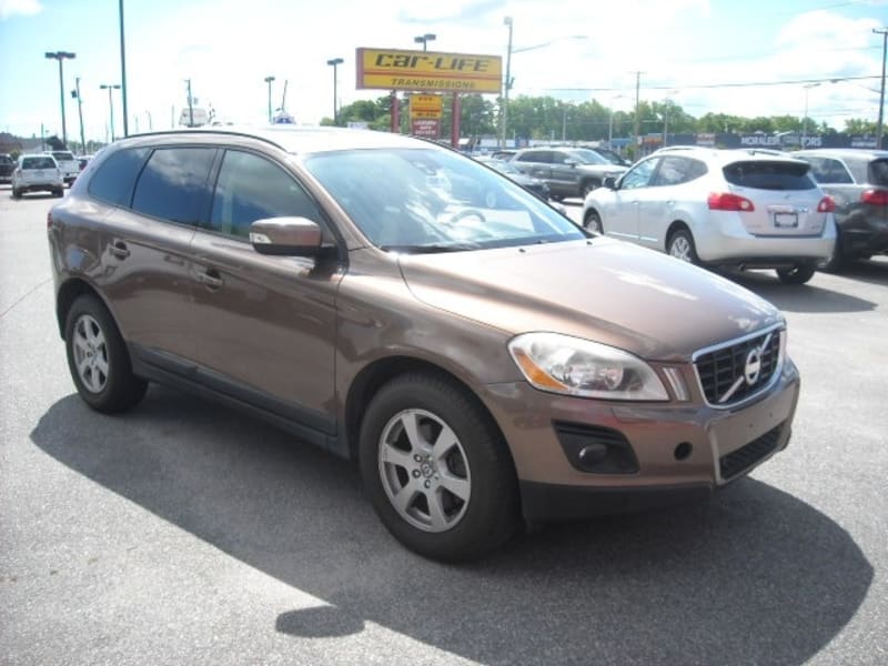 Volvo XC60 2010 price $8,900