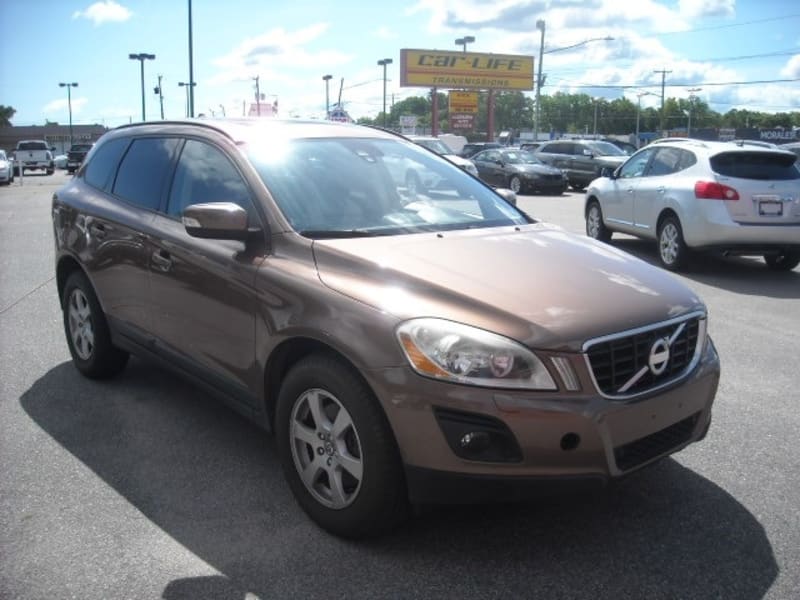 Volvo XC60 2010 price $8,900