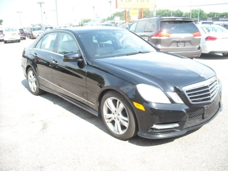 Mercedes-Benz E-Class 2013 price $10,900