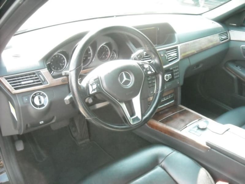 Mercedes-Benz E-Class 2013 price $10,900