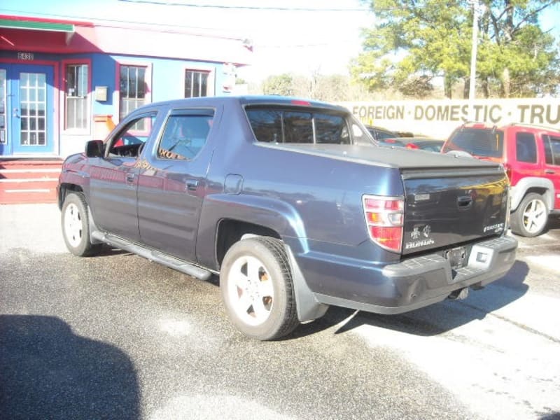 Honda Ridgeline 2011 price $9,900