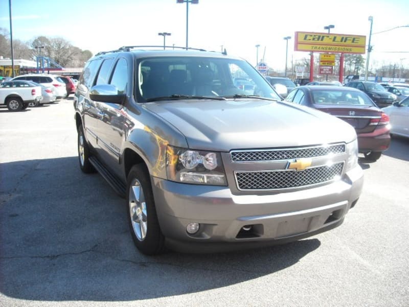 Chevrolet Suburban 2012 price $0