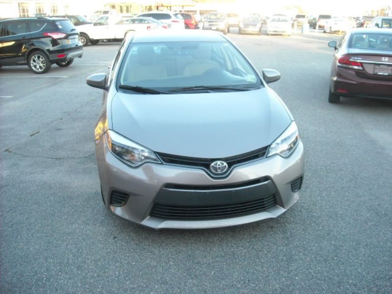 Toyota Corolla 2015 price $10,900