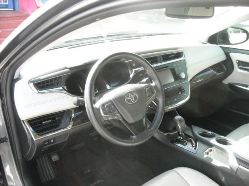 Toyota Avalon 2013 price $13,500