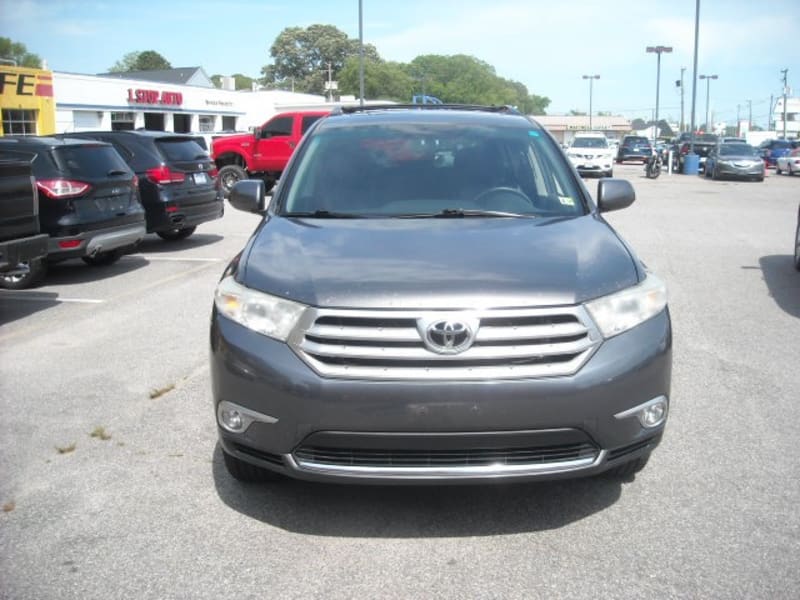 Toyota Highlander 2012 price $9,900