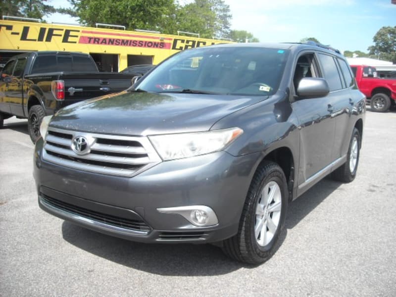 Toyota Highlander 2012 price $9,900