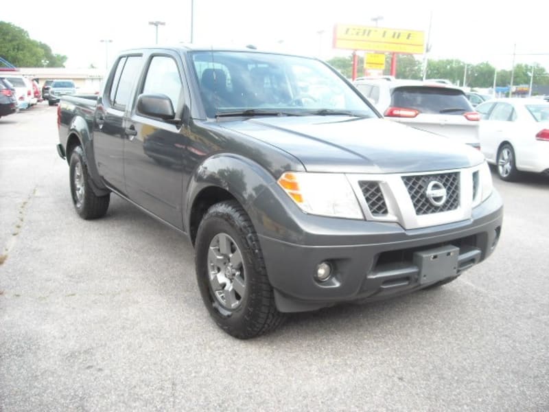 Nissan Frontier 2013 price $10,900