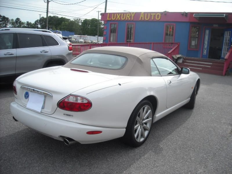 Jaguar XK8 2006 price $23,000