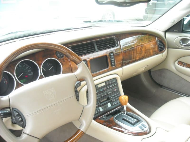 Jaguar XK8 2006 price $23,000