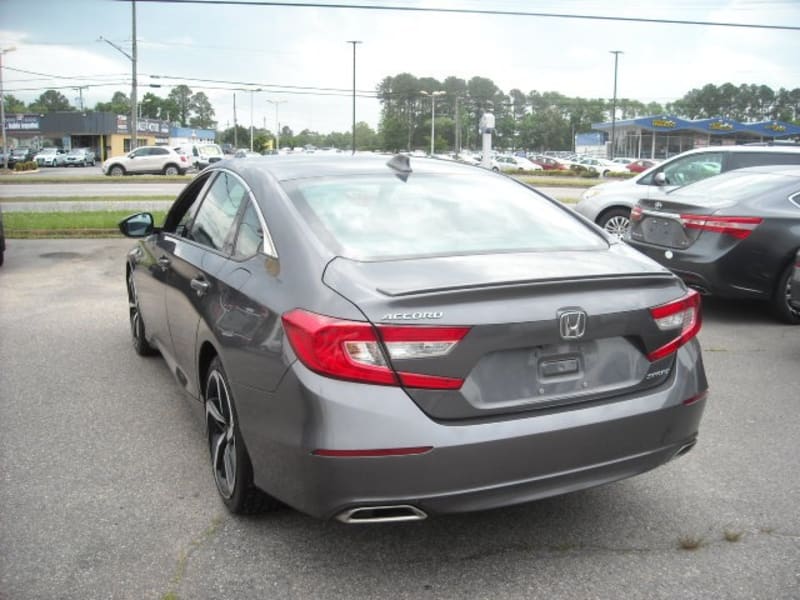 Honda Accord Sedan 2018 price $13,900