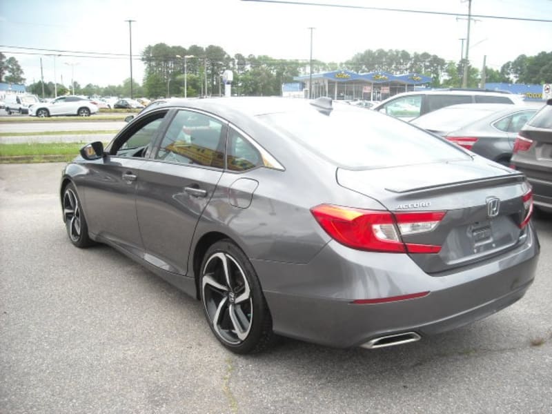 Honda Accord Sedan 2018 price $13,900