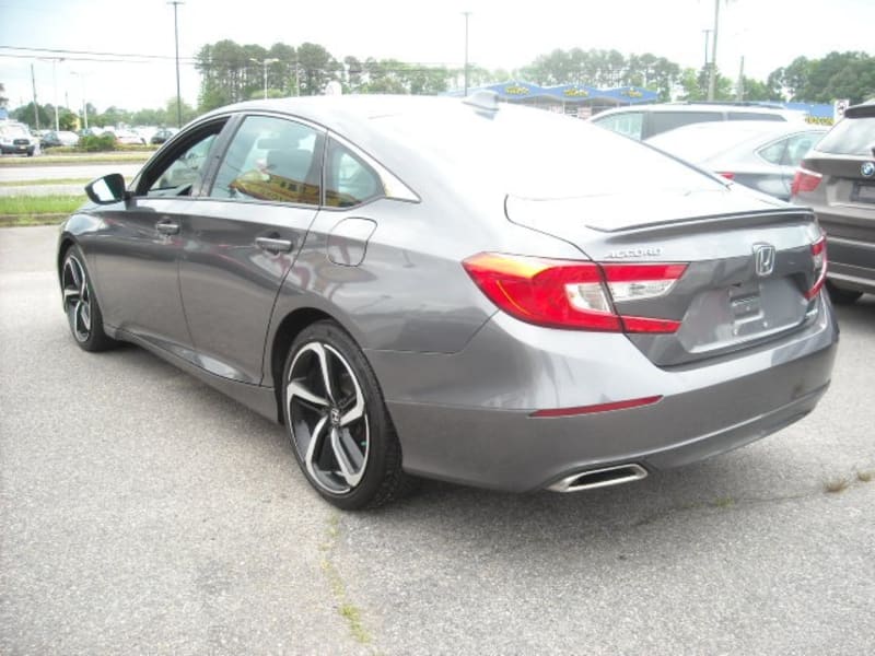 Honda Accord Sedan 2018 price $13,900