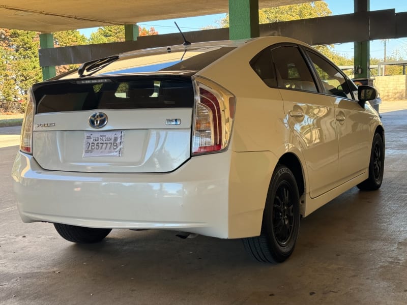 Toyota Prius 2013 price $10,390