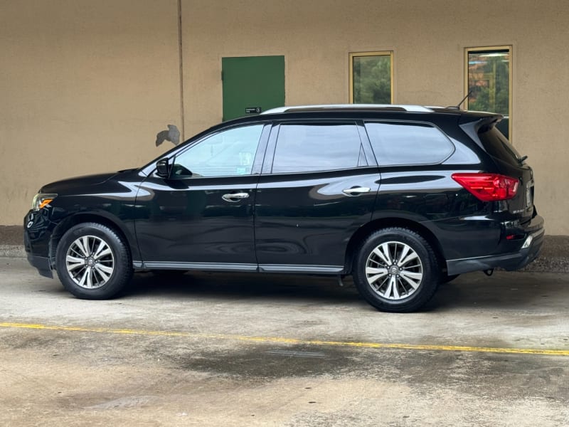 Nissan Pathfinder 2017 price $10,126