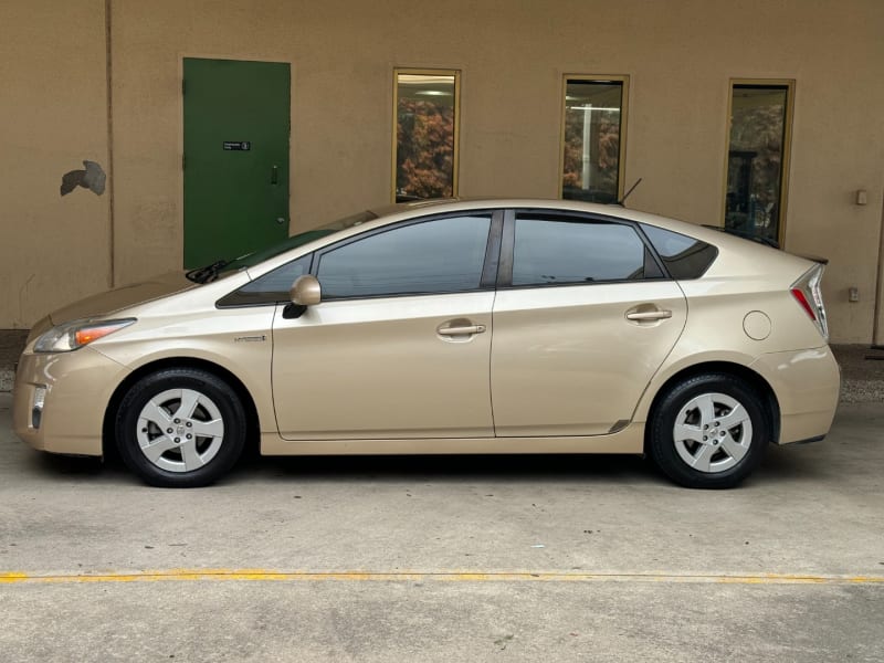 Toyota Prius 2011 price $7,890