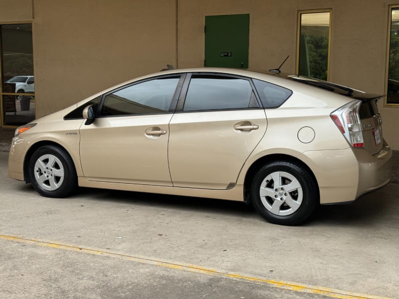 Toyota Prius 2011 price $7,890