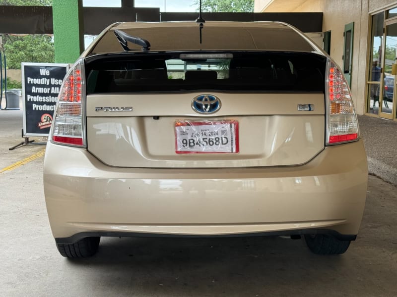 Toyota Prius 2011 price $7,890