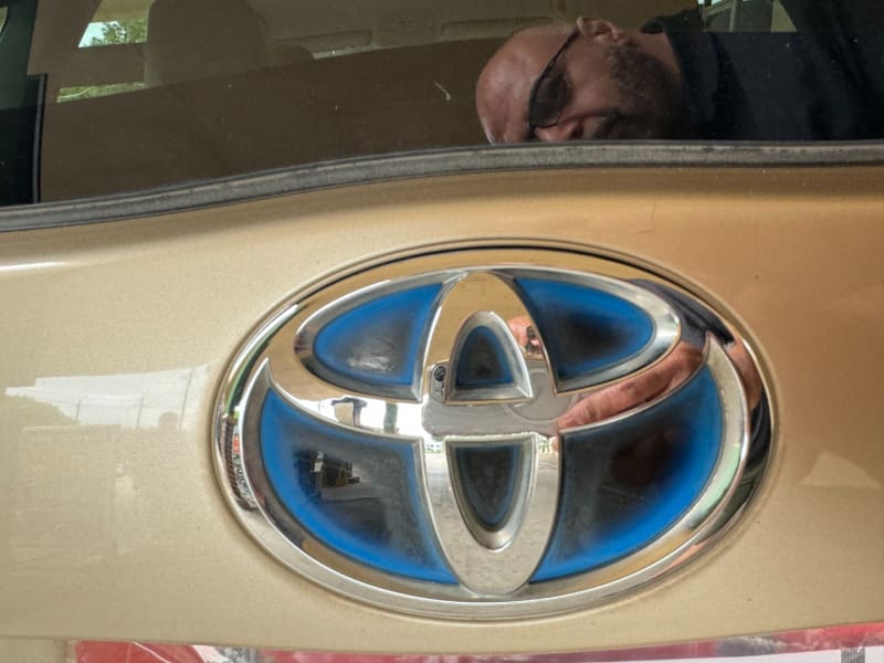Toyota Prius 2011 price $7,890