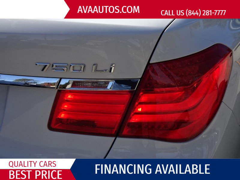 BMW 7-Series 2011 price PENDING