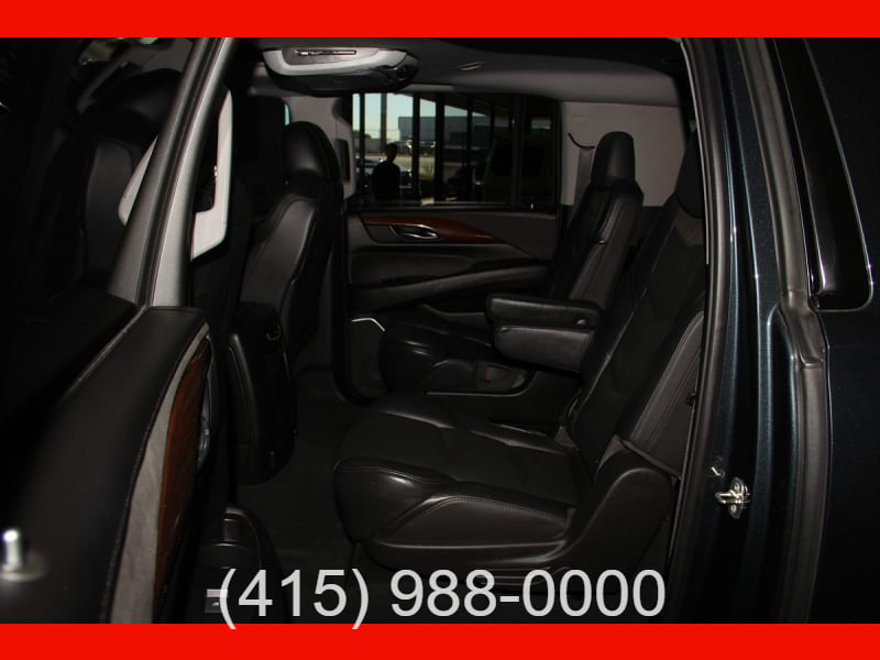 Cadillac Escalade ESV *LUXURY PACKAGE* CAPTAIN CHAIRS* 2019 price $34,990