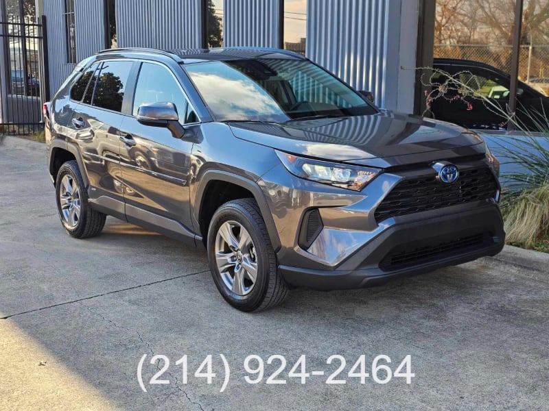 Toyota RAV4 2022 price $28,990