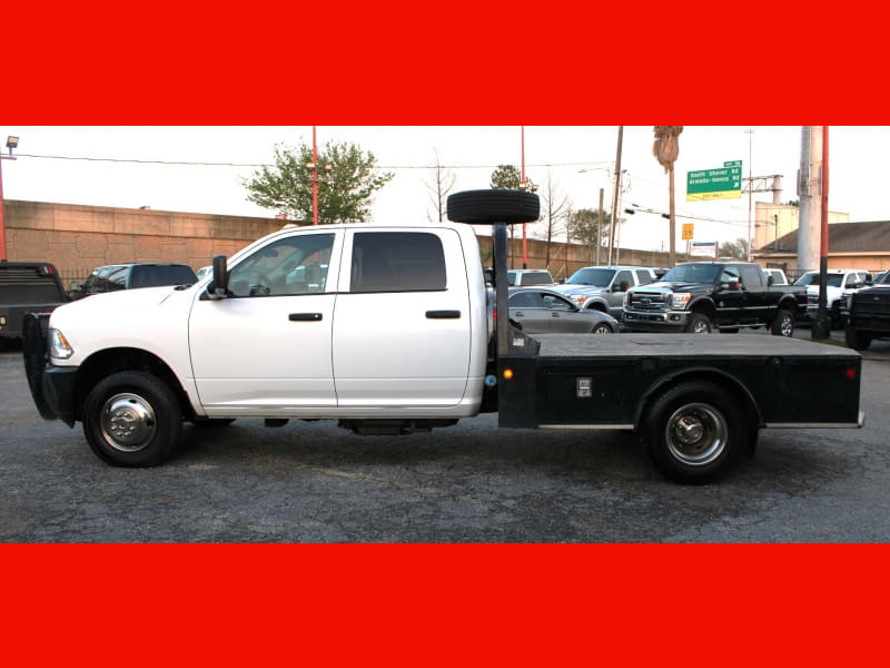 RAM 3500 Crew Cab Dually - 4X4 - Flatbed - Tradesman - 2013 price $23,495