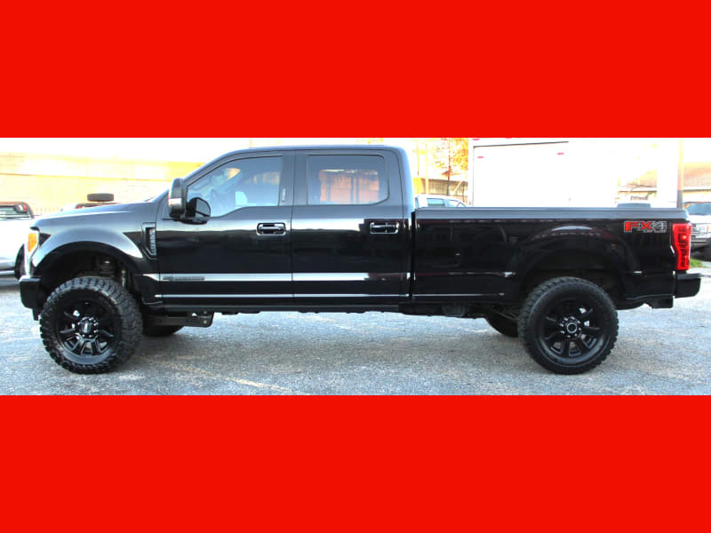 Ford Super Duty F-250 XLT - Lariat Pckg - 4X4 - LIFTED  2017 price $38,795