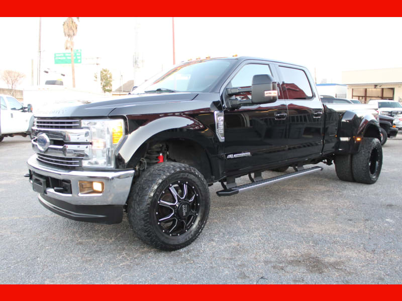 Ford Super Duty F-350 - Lariat - Dually - 4X4 - LIFTED  2017 price $43,670