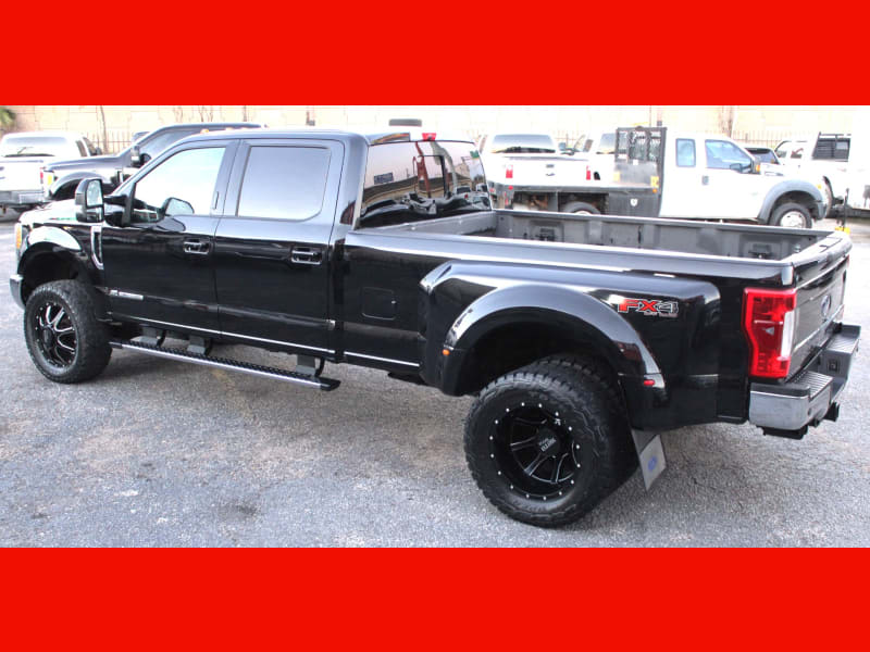 Ford Super Duty F-350 - Lariat - Dually - 4X4 - LIFTED  2017 price $43,670