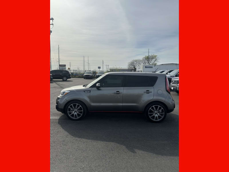 Kia Soul 2019 price $17,995