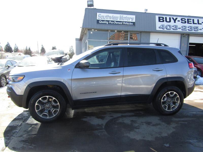 Jeep Cherokee 2020 price $23,995