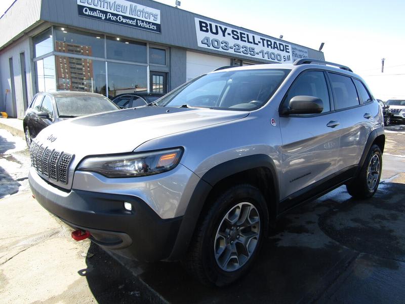 Jeep Cherokee 2020 price $23,995