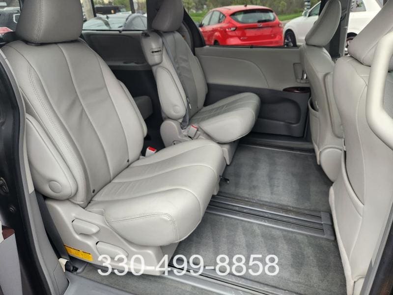 TOYOTA SIENNA 2014 price $19,999