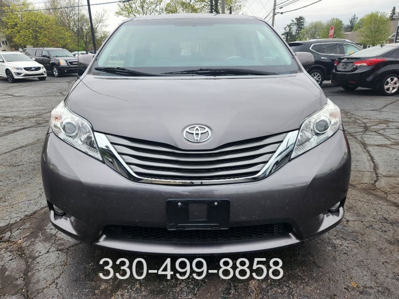 TOYOTA SIENNA 2014 price $19,999