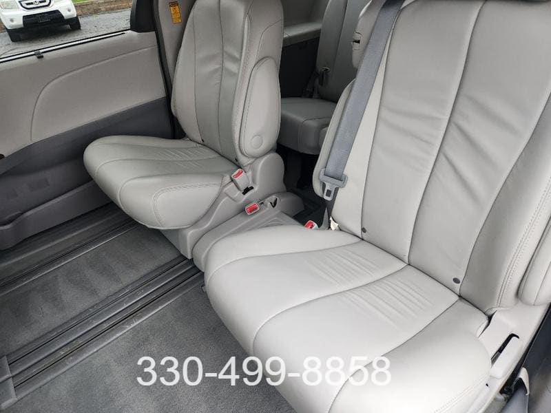 TOYOTA SIENNA 2014 price $19,999