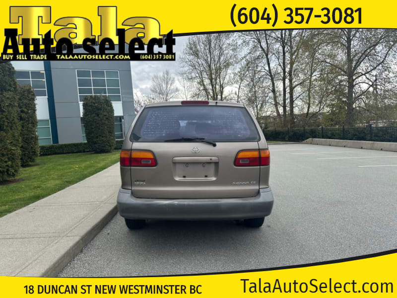 Toyota Sienna 1999 price $2,450