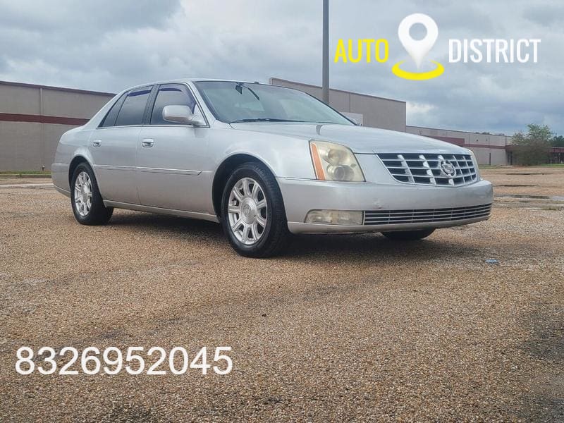 Cadillac DTS 2010 price $4,995 Cash