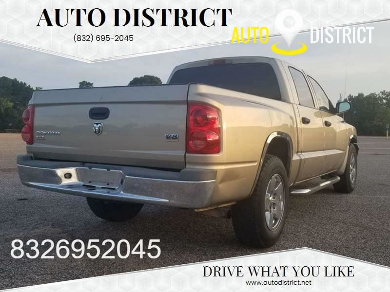 Dodge Dakota 2005 price $4,995