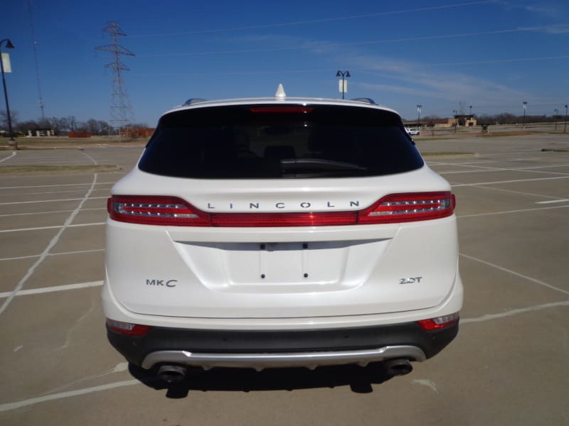 Lincoln MKC 2017 price $17,999