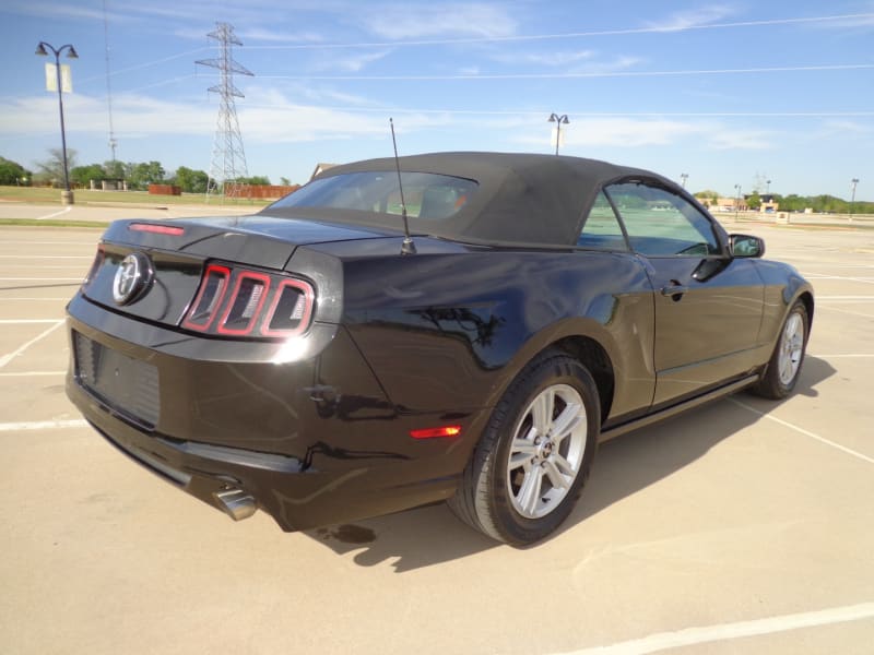 Ford Mustang 2014 price $11,999