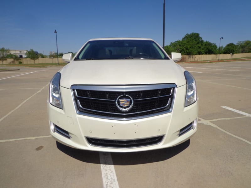 Cadillac XTS 2014 price $11,999