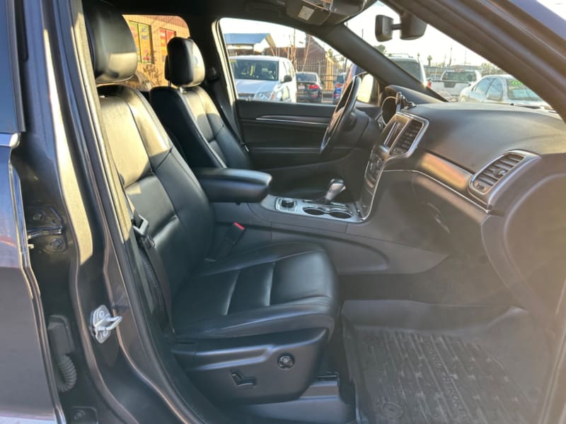 Jeep Grand Cherokee 2018 price $18,998