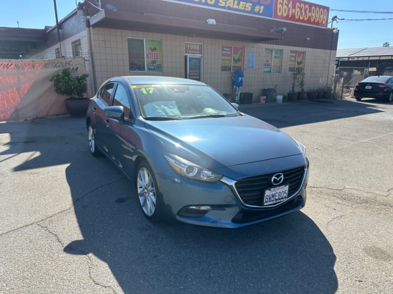 Mazda Mazda3 5-Door 2017 price $15,998