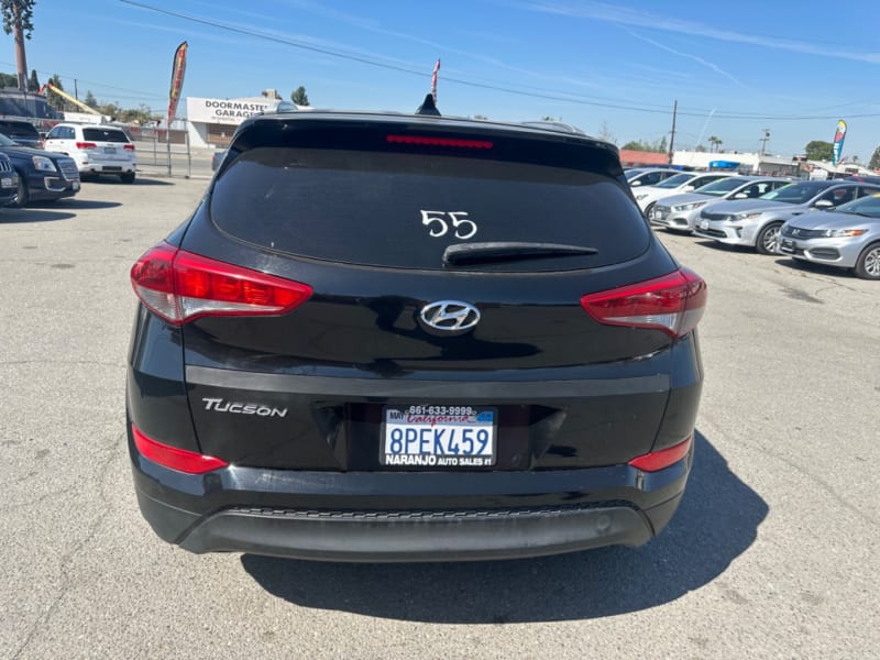 Hyundai Tucson 2018 price $14,998