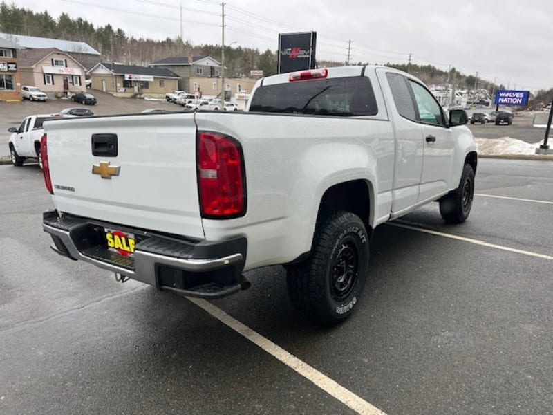 Chevrolet Colorado 2019 price $17,900